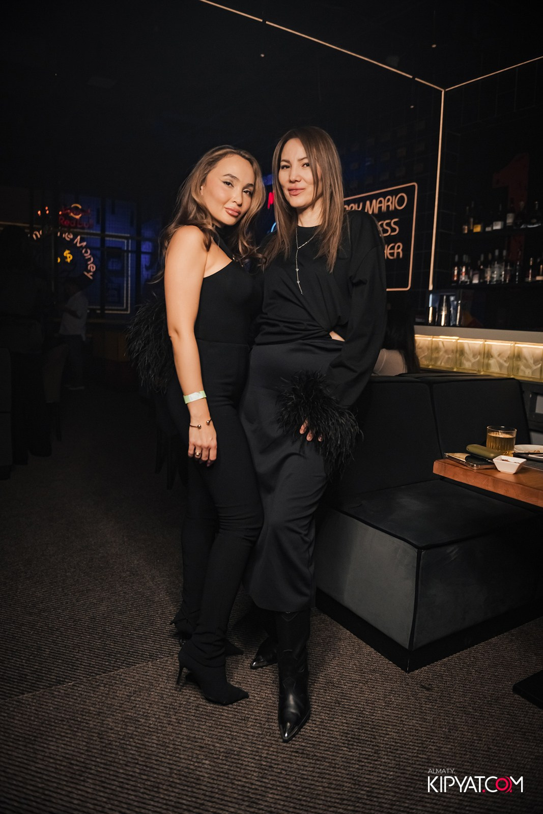 CLUB SHOW BY ИРИНА КАЙРАТОВНА В SANTA BARBARA CLUB. КИПЯТКОМ АЛМАТЫ!