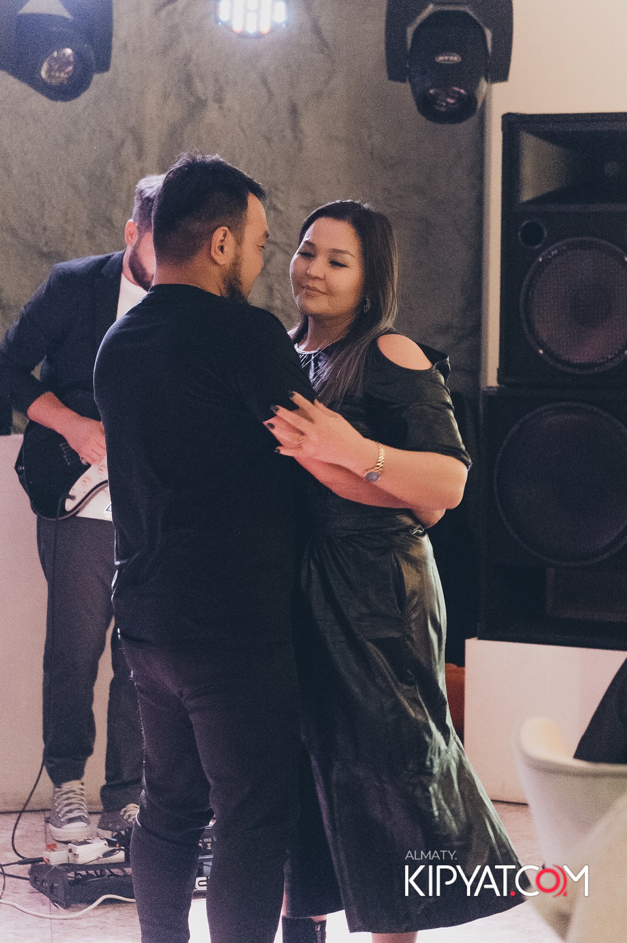 КАФЕ ШАЛКАР-ДИСКО 80-Х. КИПЯТКОМ АЛМАТЫ!