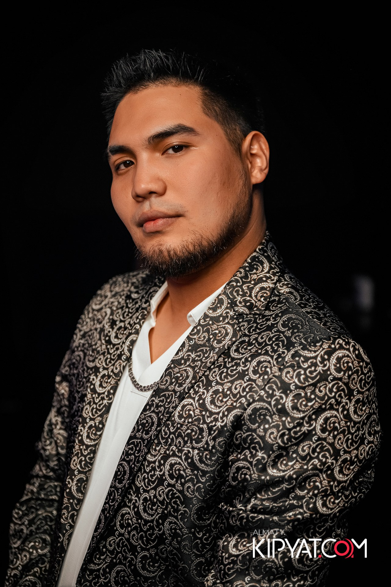 UYAT EMES BAR. КИПЯТКОМ АЛМАТЫ!