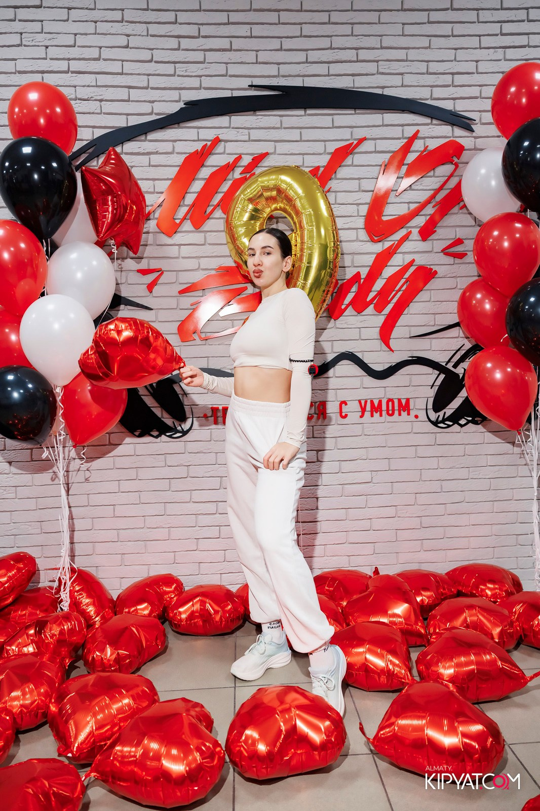 ДЕНЬ РОЖДЕНИЯ ТРЕНАЖЕРНОГО ЗАЛА MIND OF BODY. КИПЯТКОМ АЛМАТЫ! Фотосъемка мероприятий в Алматы