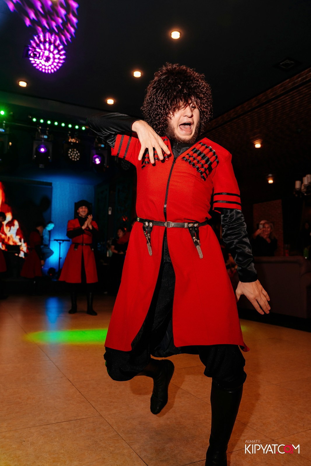 РЕСТОРАН ВЕСЕЛИДЗЕ НА АБАЯ. КИПЯТКОМ АЛМАТЫ!