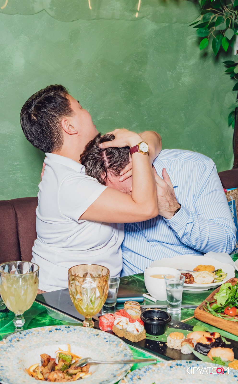 УХО И МЕДВЕДЬ НА САИНА. КИПЯТКОМ АЛМАТЫ!