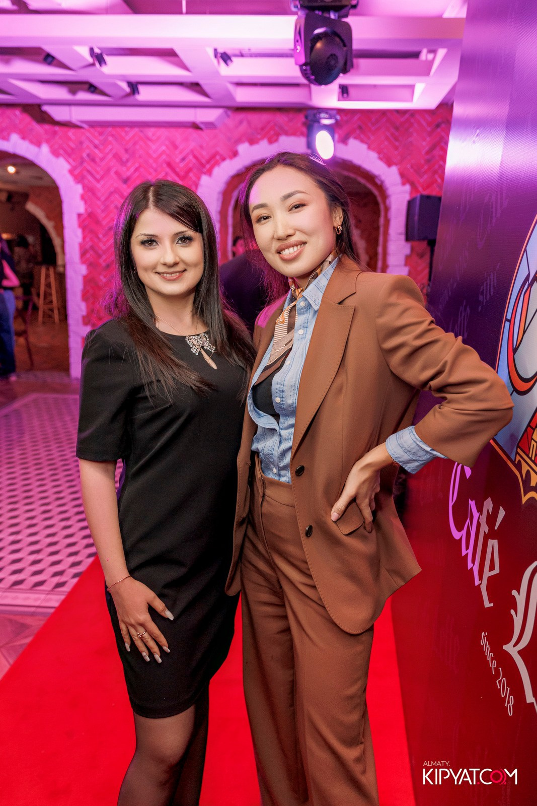 ОФИЦИАЛЬНОЕ ОТКРЫТИЕ CAFE LEFFE. КИПЯТКОМ АЛМАТЫ!