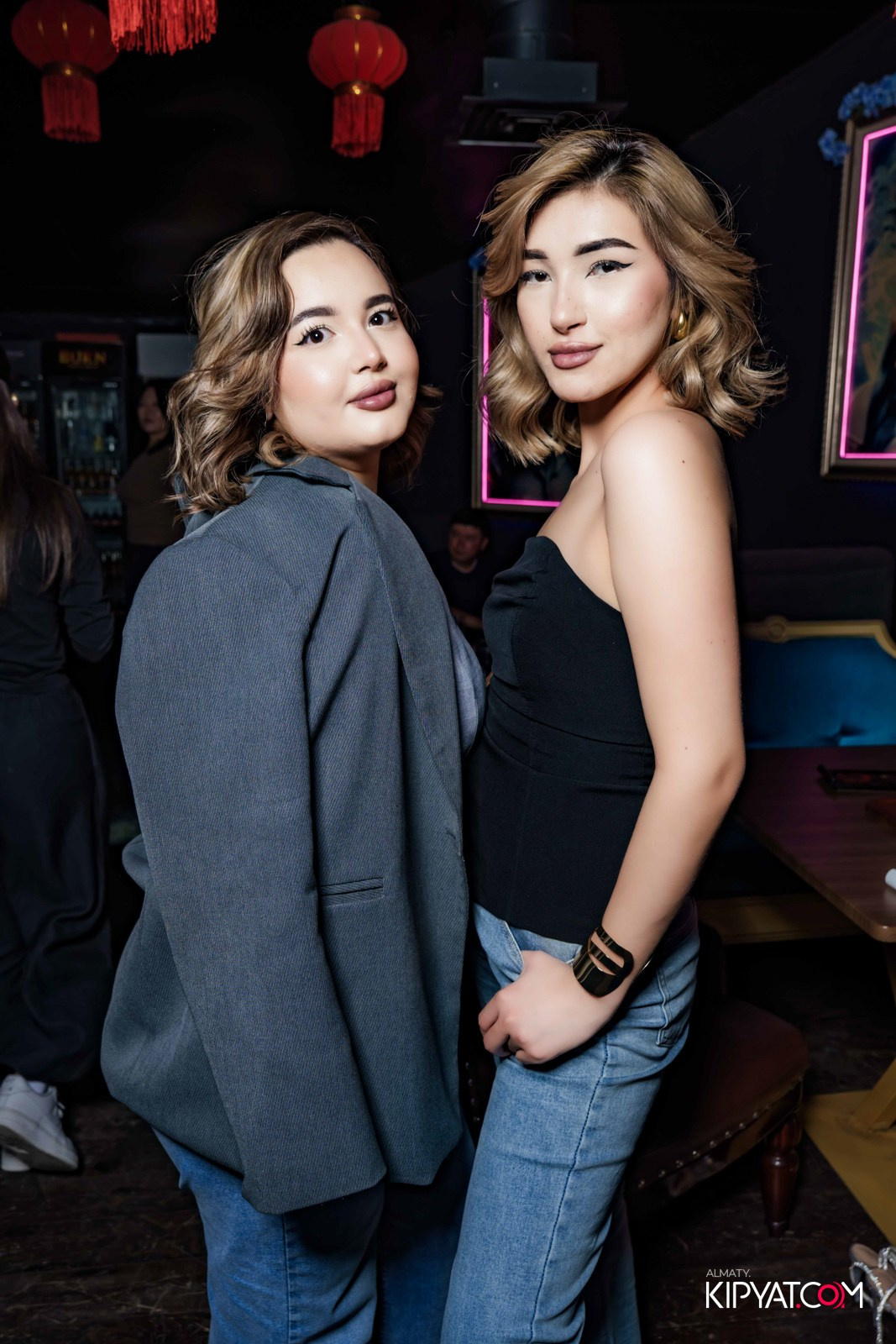 UYAT EMES BAR. КИПЯТКОМ АЛМАТЫ!