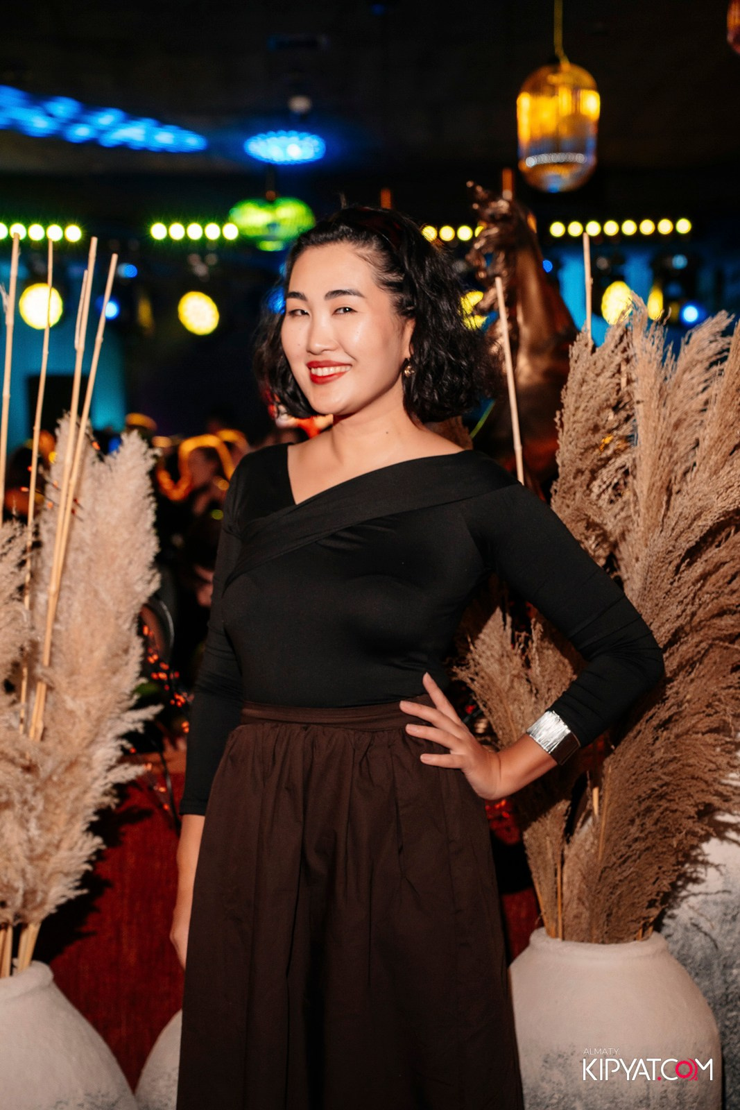 РЕСТОРАН ВЕСЕЛИДЗЕ НА АБАЯ. КИПЯТКОМ АЛМАТЫ!