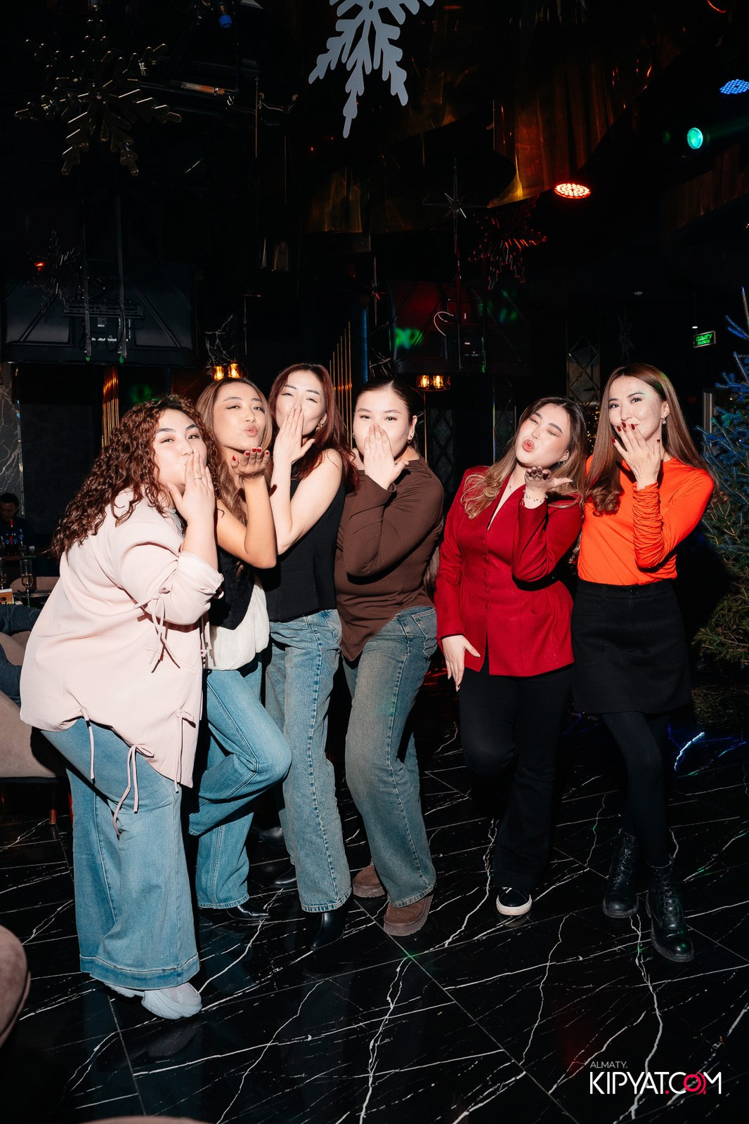 MOOD KARAOKE & TERRACE. КИПЯТКОМ АЛМАТЫ!