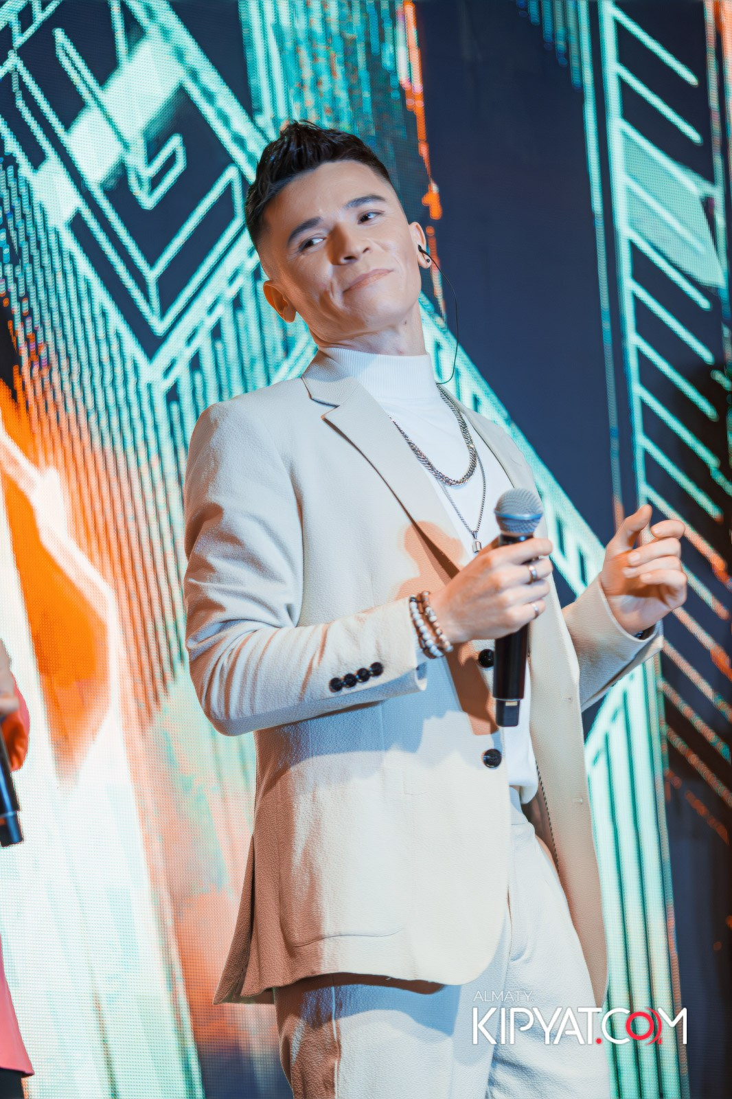 SANTA BARBARA — МЮЗИКЛ ДЖУЛИЯ. КИПЯТКОМ АЛМАТЫ!