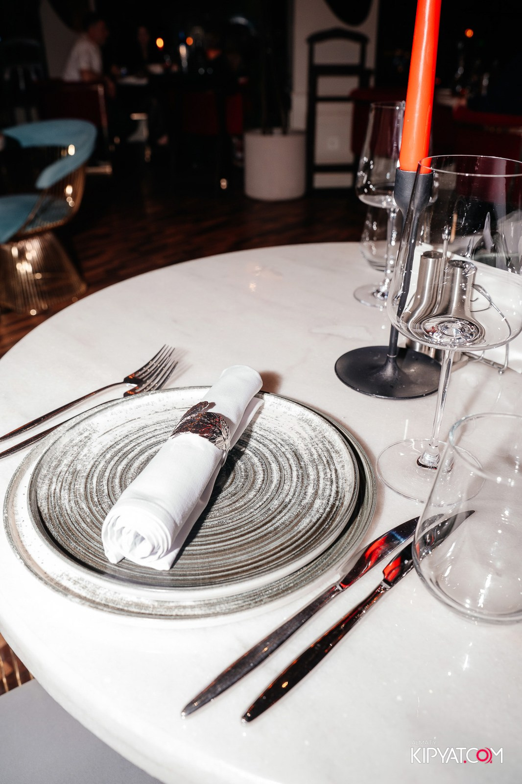 РЕСТОРАН BARFLY. КИПЯТКОМ АЛМАТЫ!