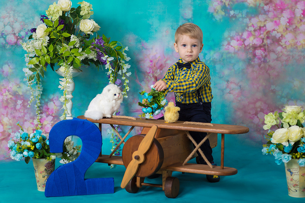 Фотосессии в студии. 1 годик мальчик. Фотограф Наталья Наконечная. Фотостудия «Ай-Би-эН»