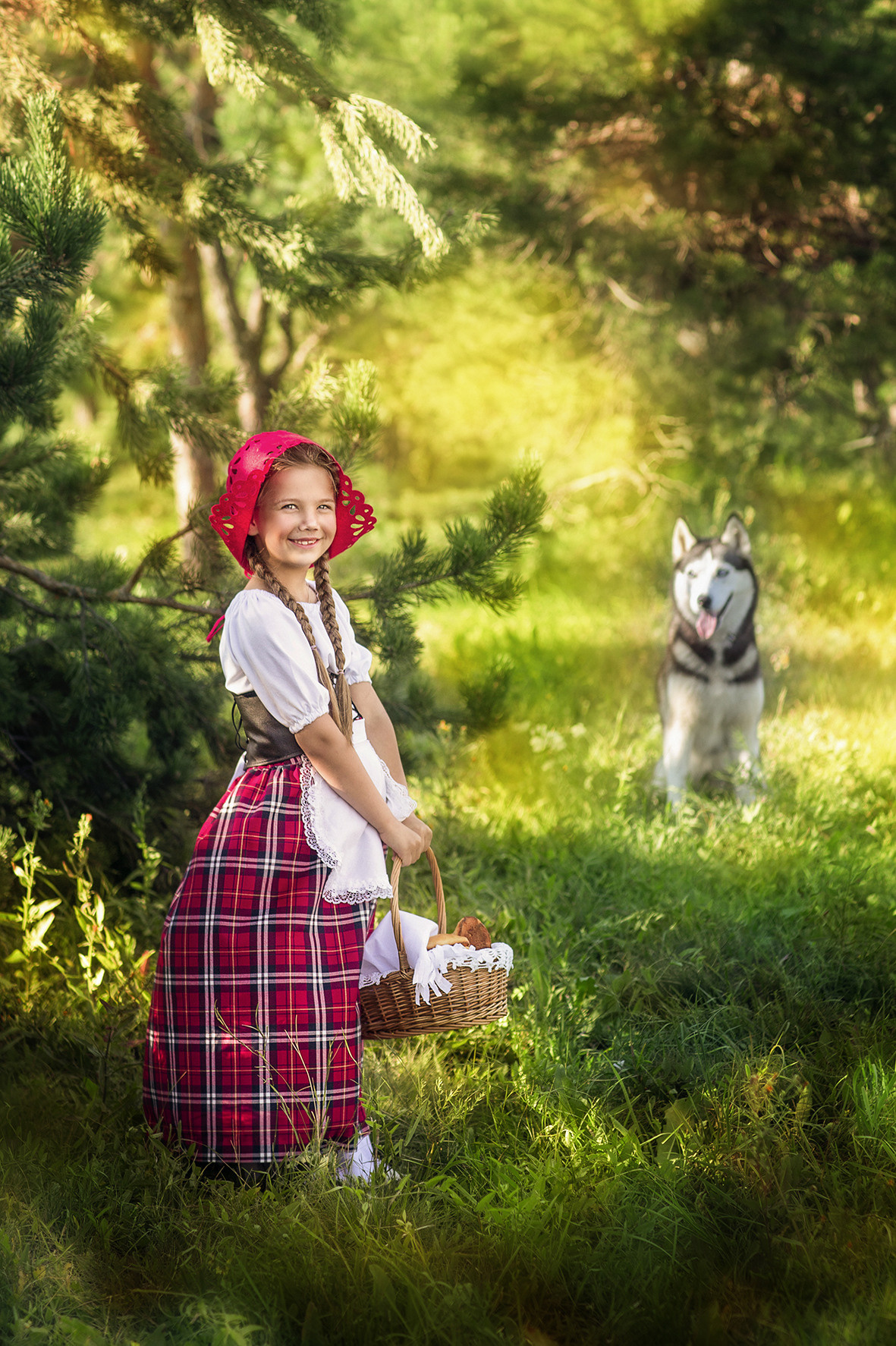 Детская тематическая костюмированная фотосессия, красная шапочка.
