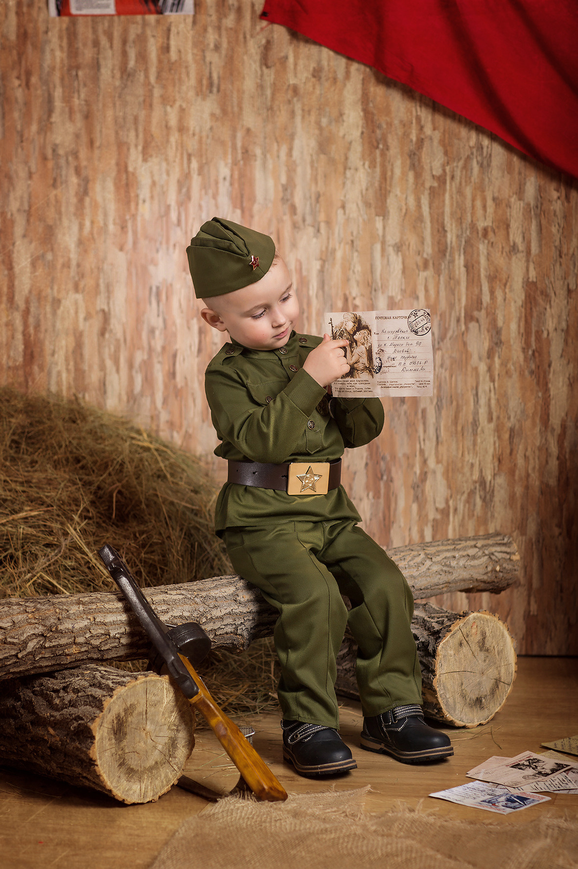 Детская тематическая костюмированная фотосессия, фотосессия в военной форме. Милитари фотосессия.