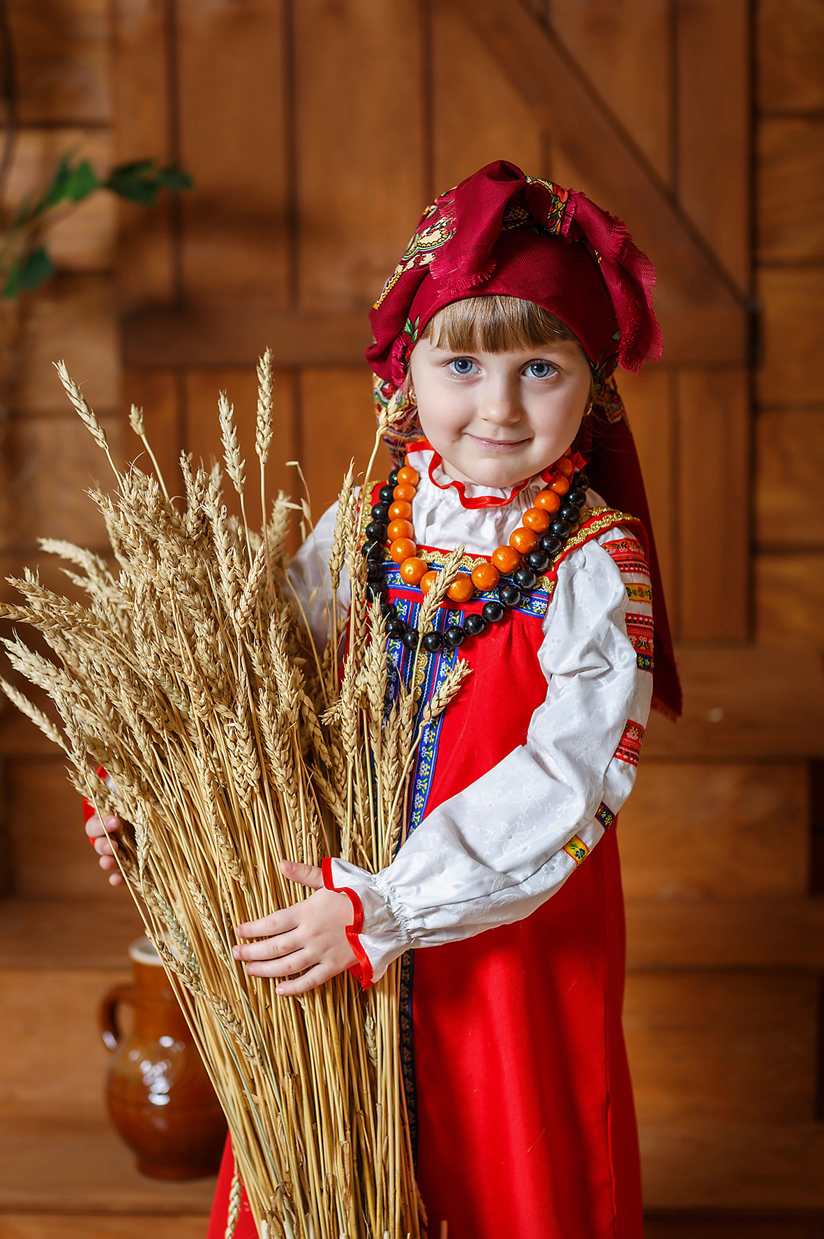 Детская тематическая костюмированная фотосессия, масленица, русский народный костюм, фото в народном стиле.