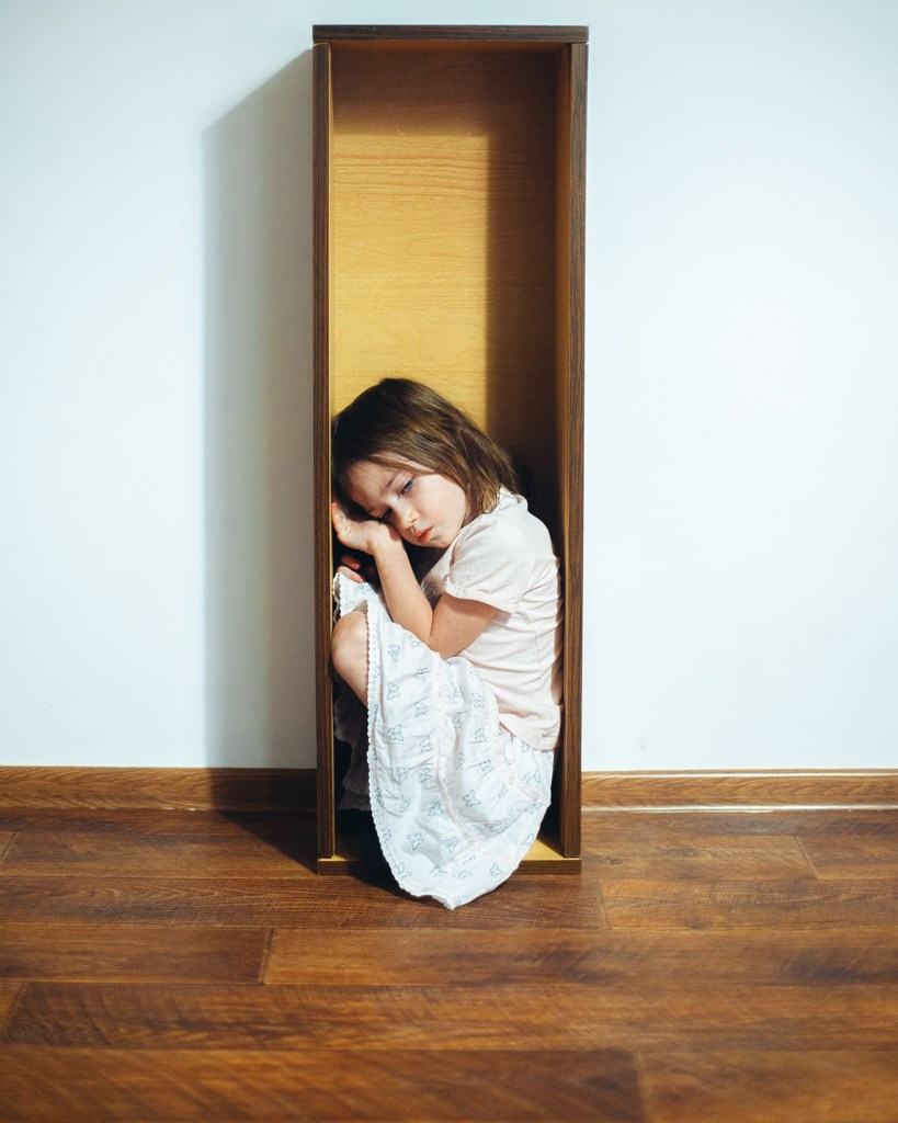 Дочка в студии. Фотограф Денис Денисов