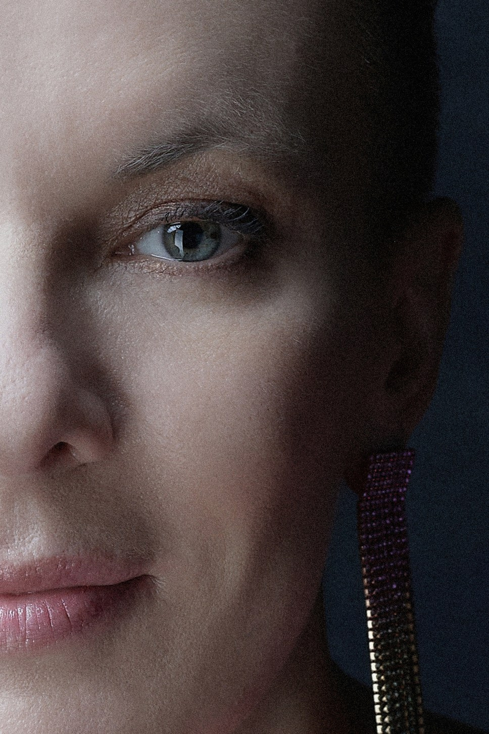 Женские фотосессии в студии и в городе: художественные, для соцсетей, сайтов знакомств. Фотограф Полина Завельская