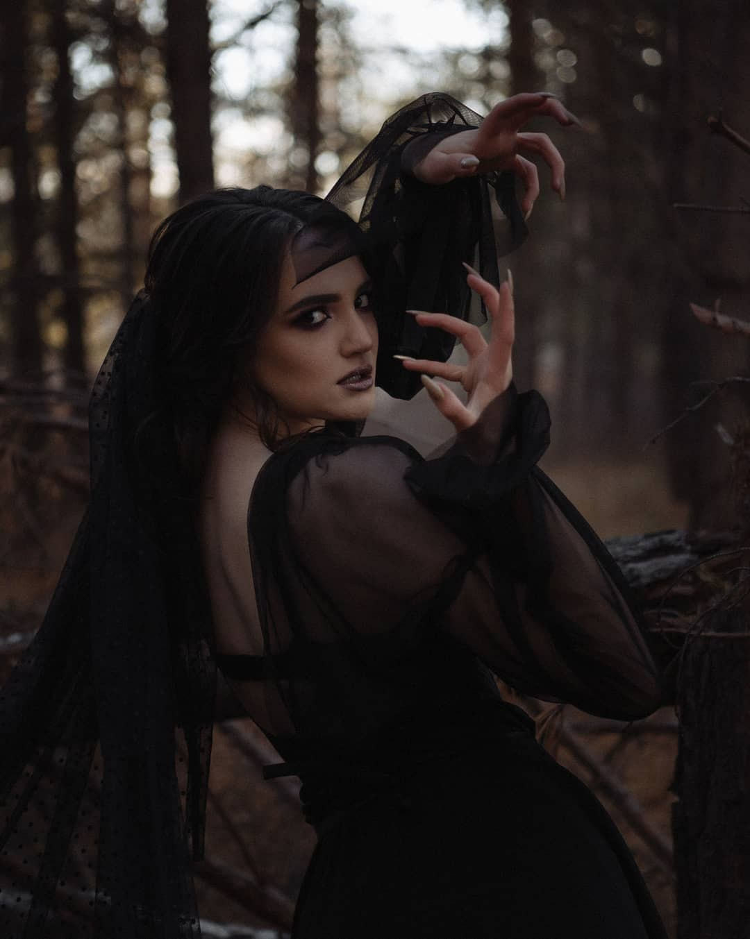 Ведьма. Анна Парсанова.ФОТОГРАФ