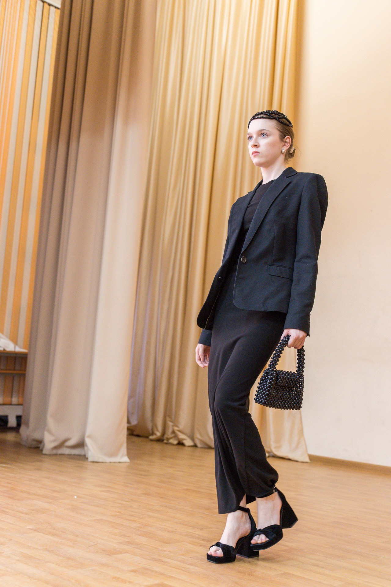 Царскосельский кутюрье. Репортажная съёмка в Санкт-Петербурге, Константин Петров