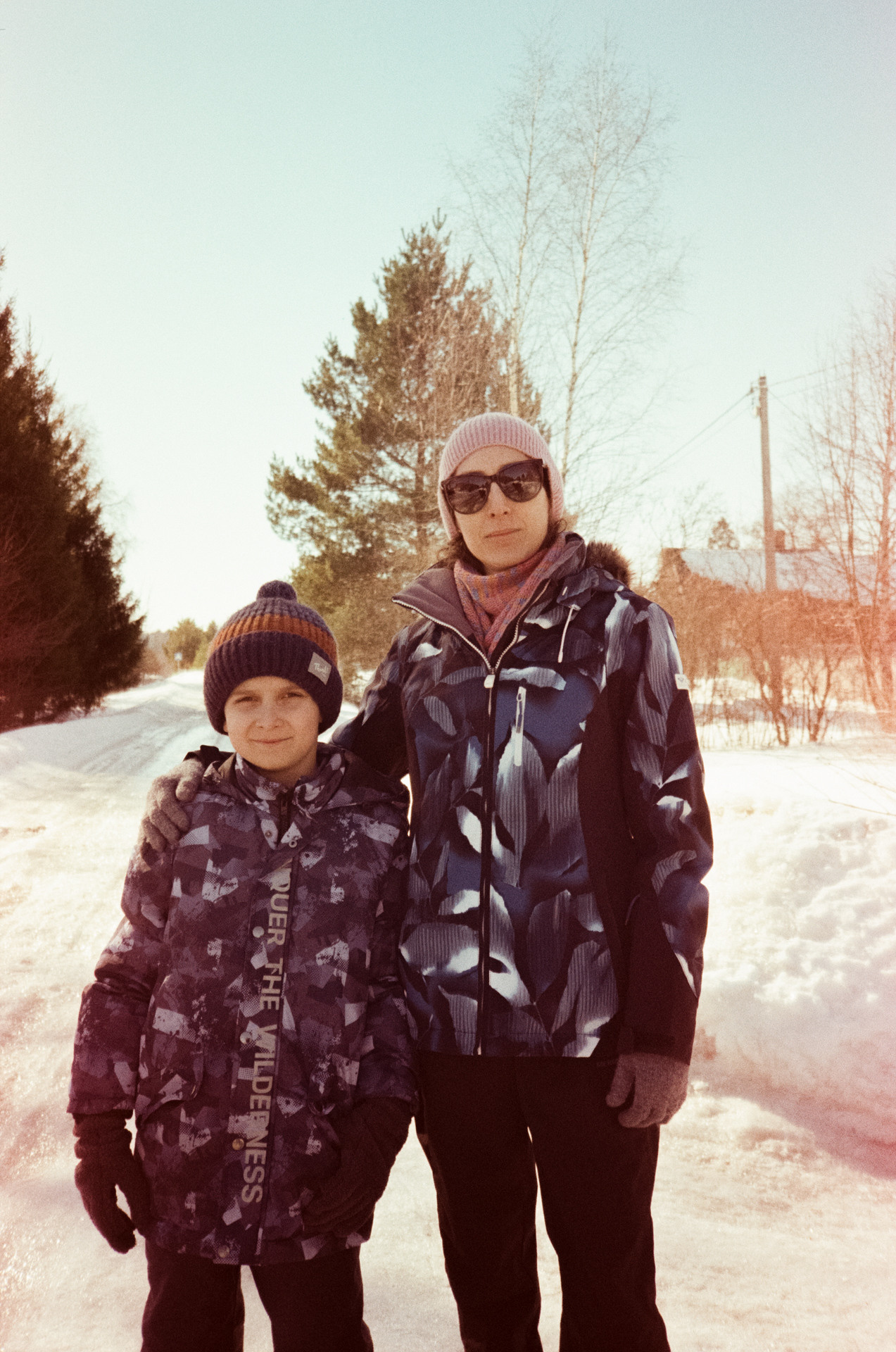 Kodak Gold 200 at ISO 100 / Fuji DL300