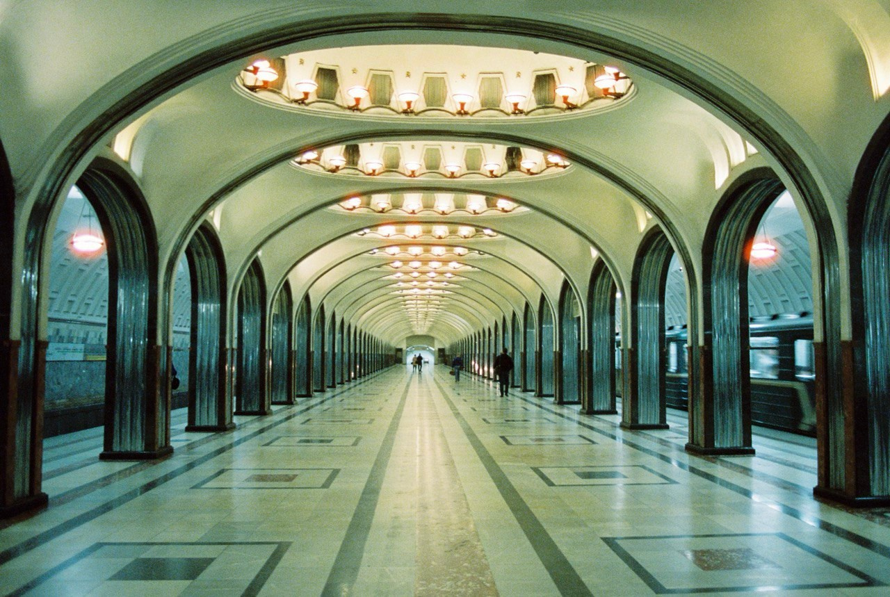 TATIANA DARINA — film photographer in St. Petersburg