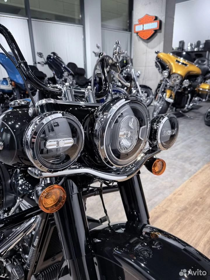 Купить Harley-Davidson 2019 HD Heritage NEW (Softail/Dyna) — подробнее на сайте. Hello Davidson, Москва. Только хорошие мотоциклы…