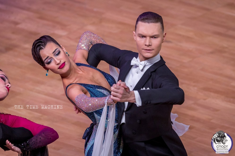 DANCE. Фотограф для маркетплейсов Михаил Бове