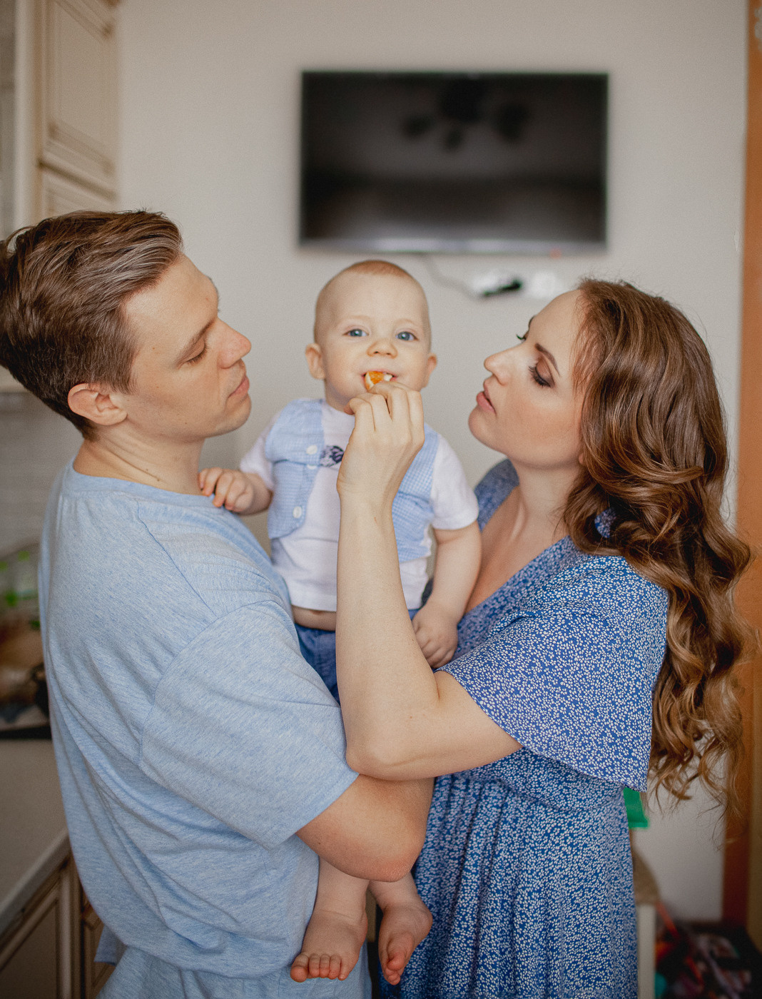 Марина, Алексей и Лев. Семейный домашний фотограф Москва Зеленоград Настя Маркова