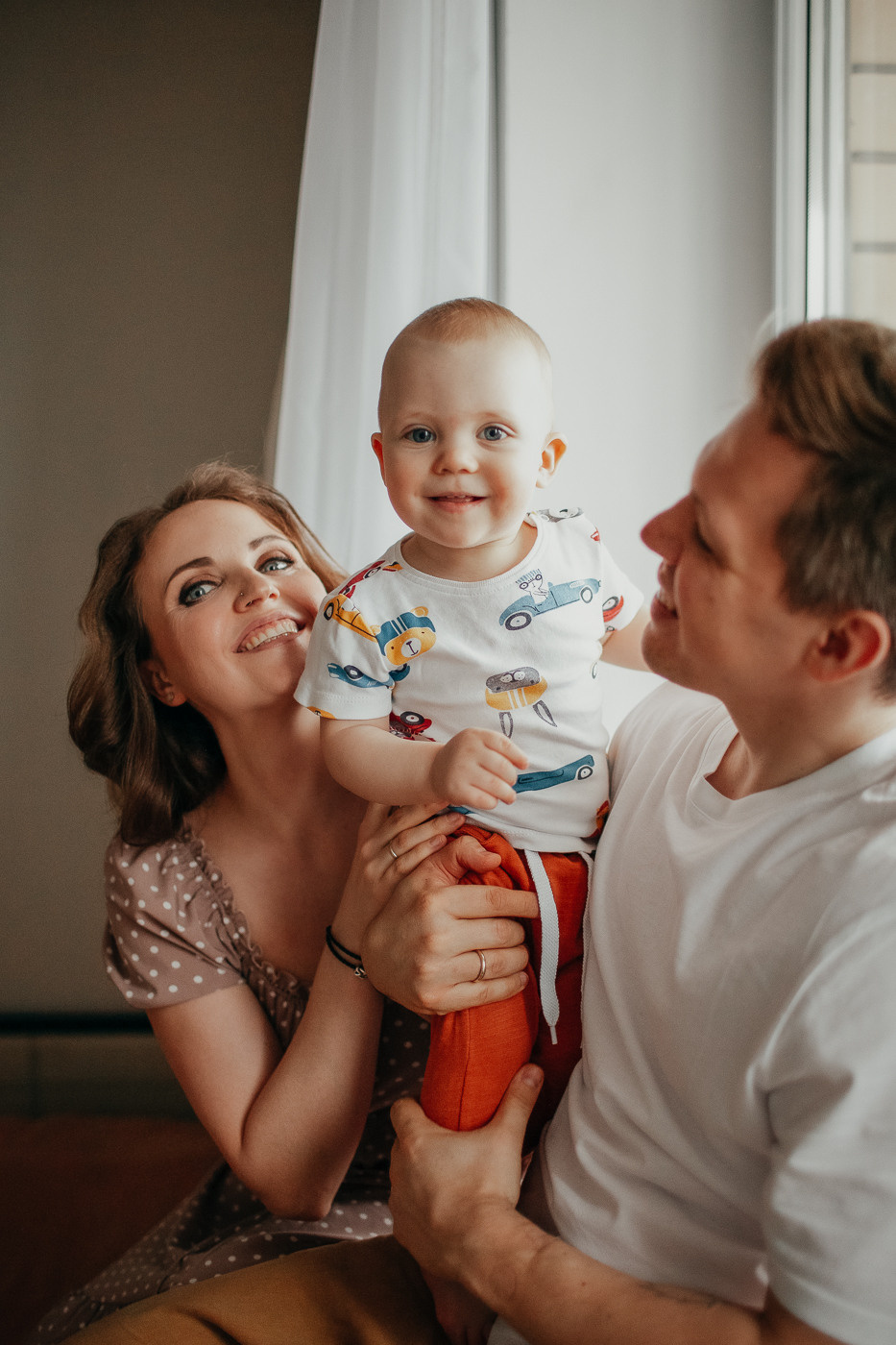 Марина, Алексей и Лев. Семейный домашний фотограф Москва Зеленоград Настя Маркова