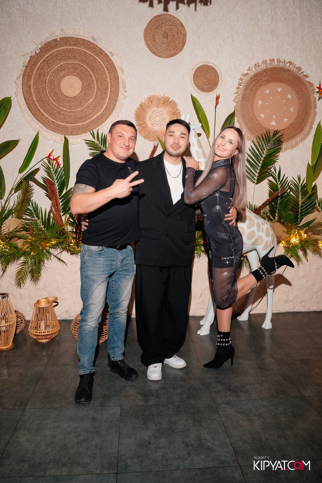 BAY RESTAURANT & BAR. КИПЯТКОМ АЛМАТЫ!