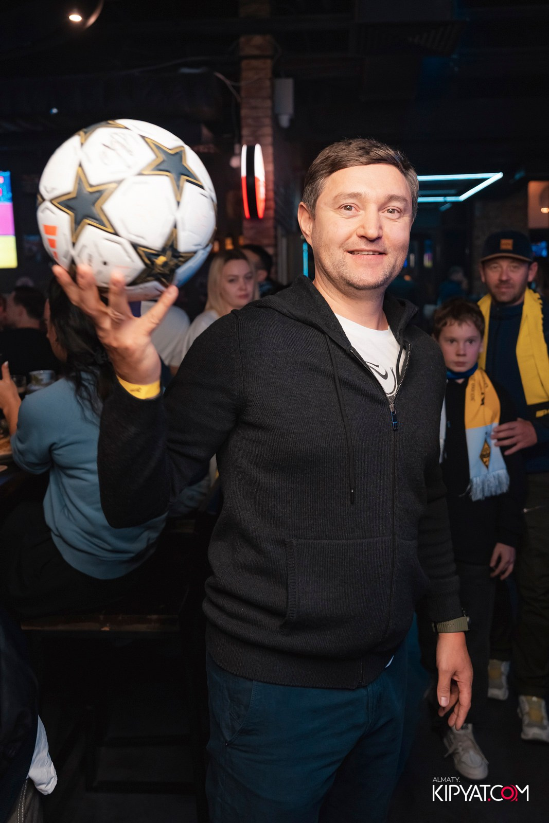 HARVEY'S PUB. КИПЯТКОМ АЛМАТЫ!