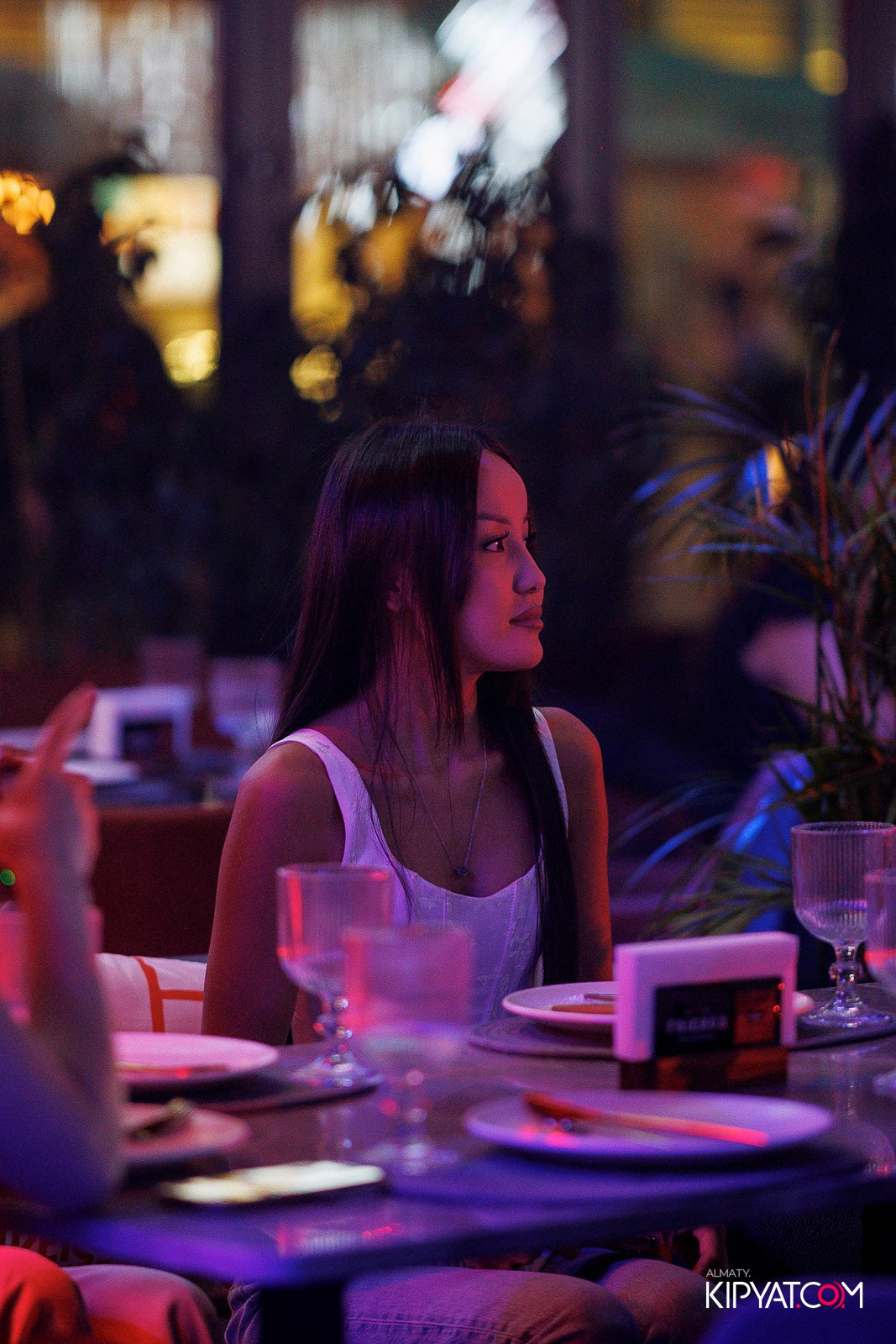 FRIENDS BAR & TERRACE. КИПЯТКОМ АЛМАТЫ! Фотосъемка мероприятий в Алматы