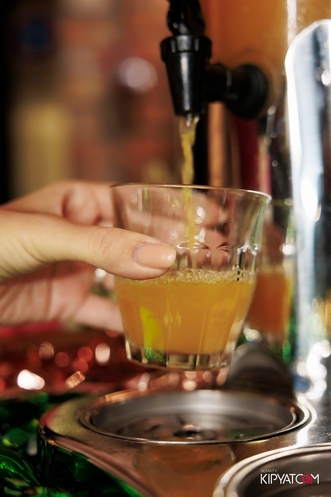 OLOVO BAR НА САТПАЕВА. КИПЯТКОМ АЛМАТЫ! Фотосъемка мероприятий в Алматы