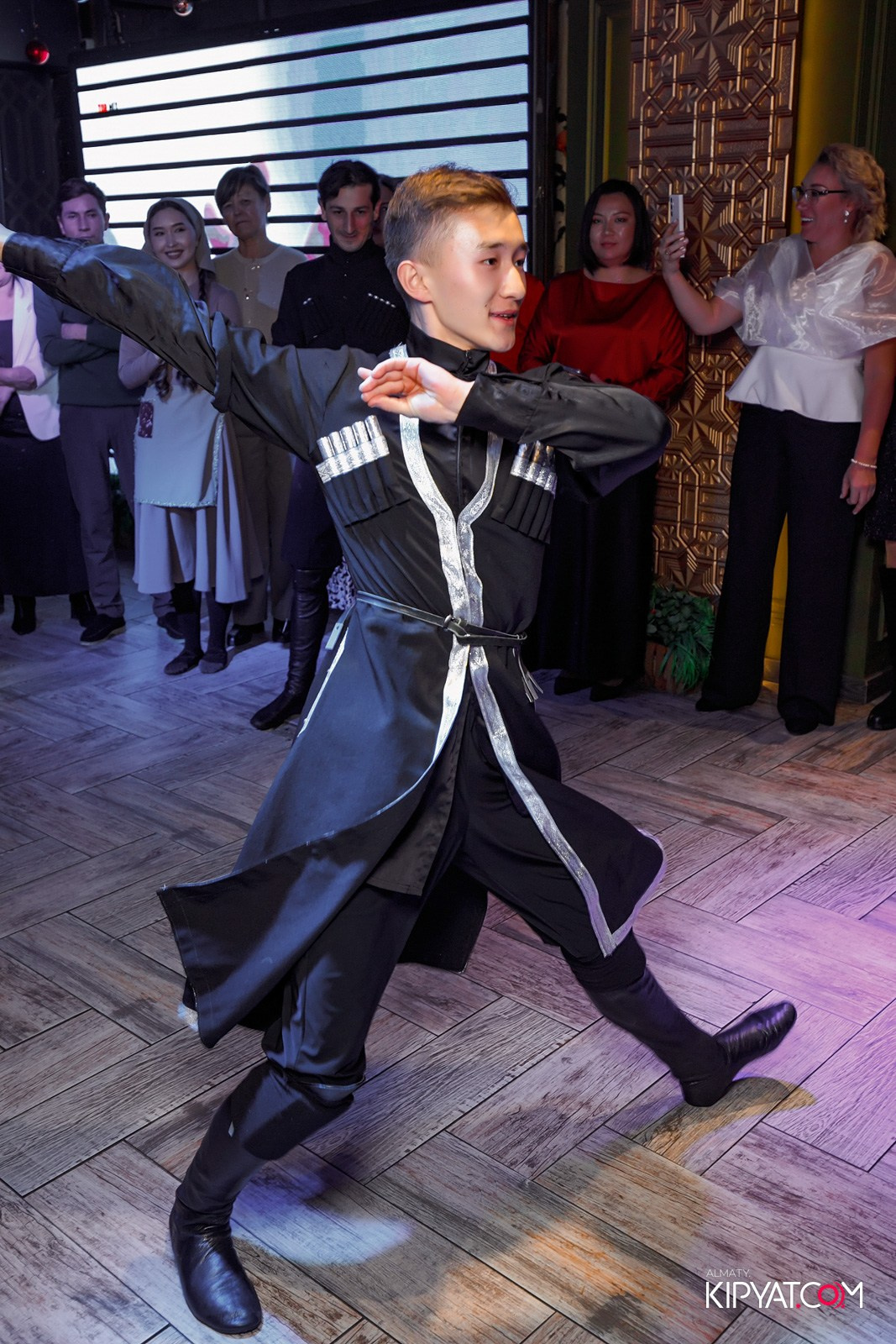 РЕСТОРАН КУРДЮК. КИПЯТКОМ АЛМАТЫ!