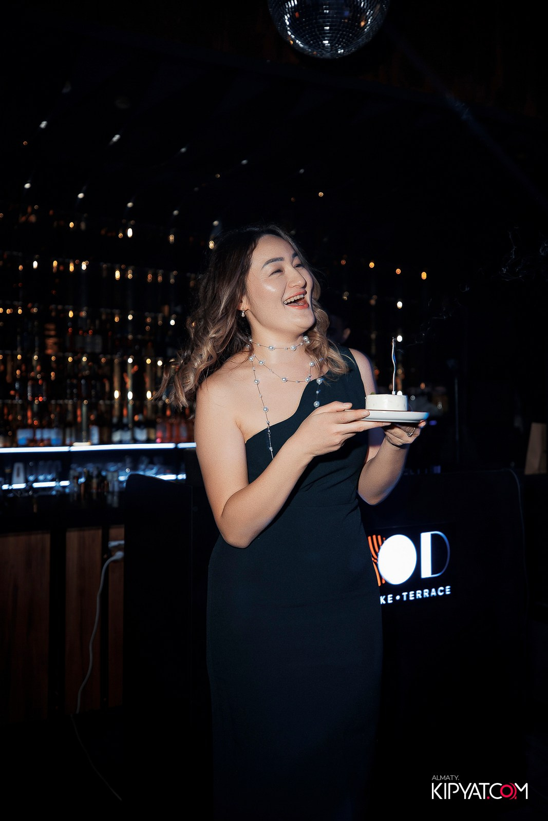 MOOD BAR & KARAOKE. КИПЯТКОМ АЛМАТЫ!