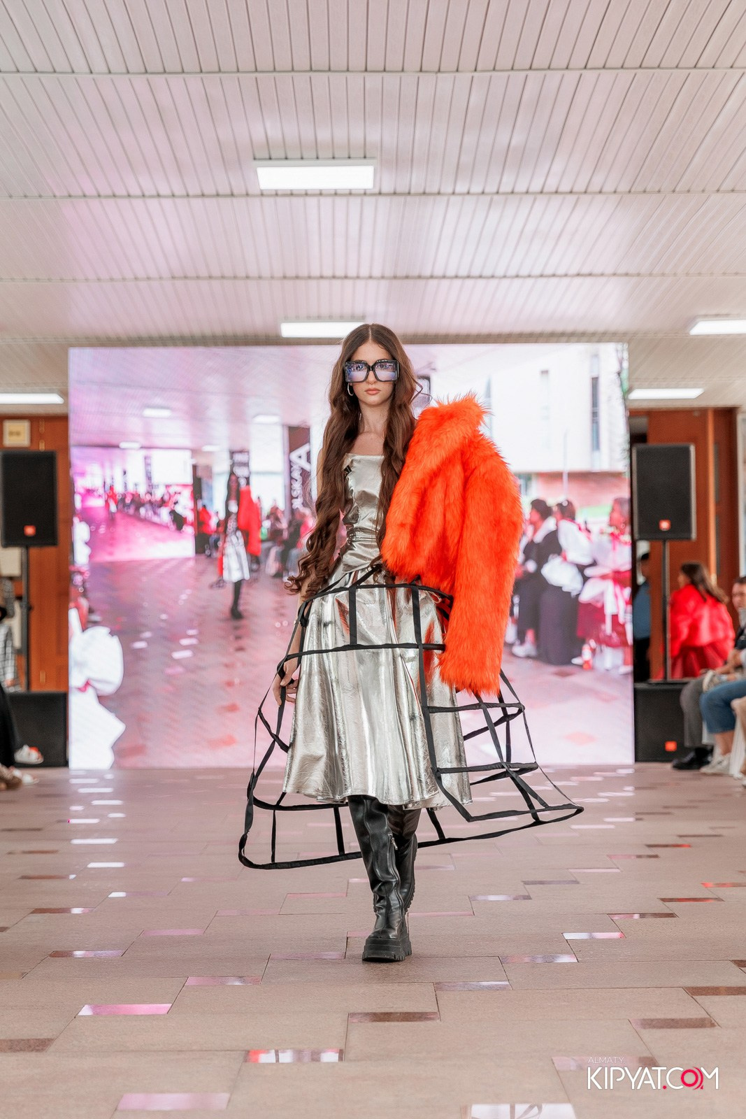 JUNIOR FASHION SHOW. КИПЯТКОМ АЛМАТЫ!