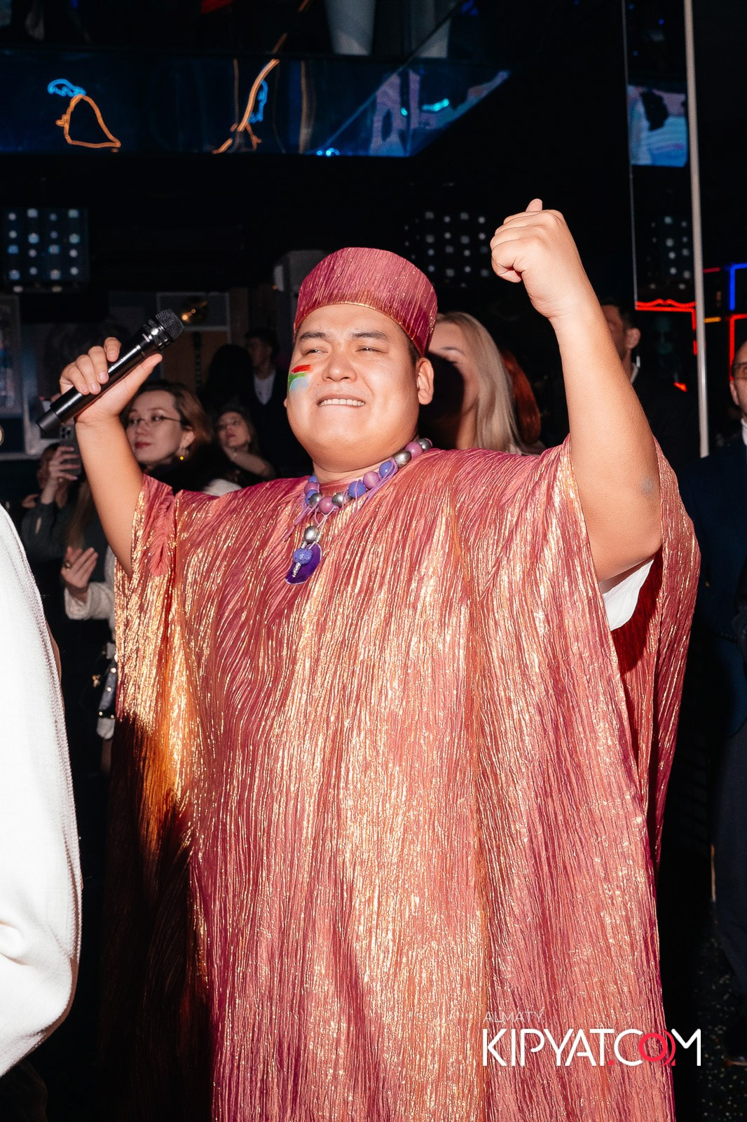 SANTA BARBARA — ВЫСТУПЛЕНИЕ LIZWI. КИПЯТКОМ АЛМАТЫ!