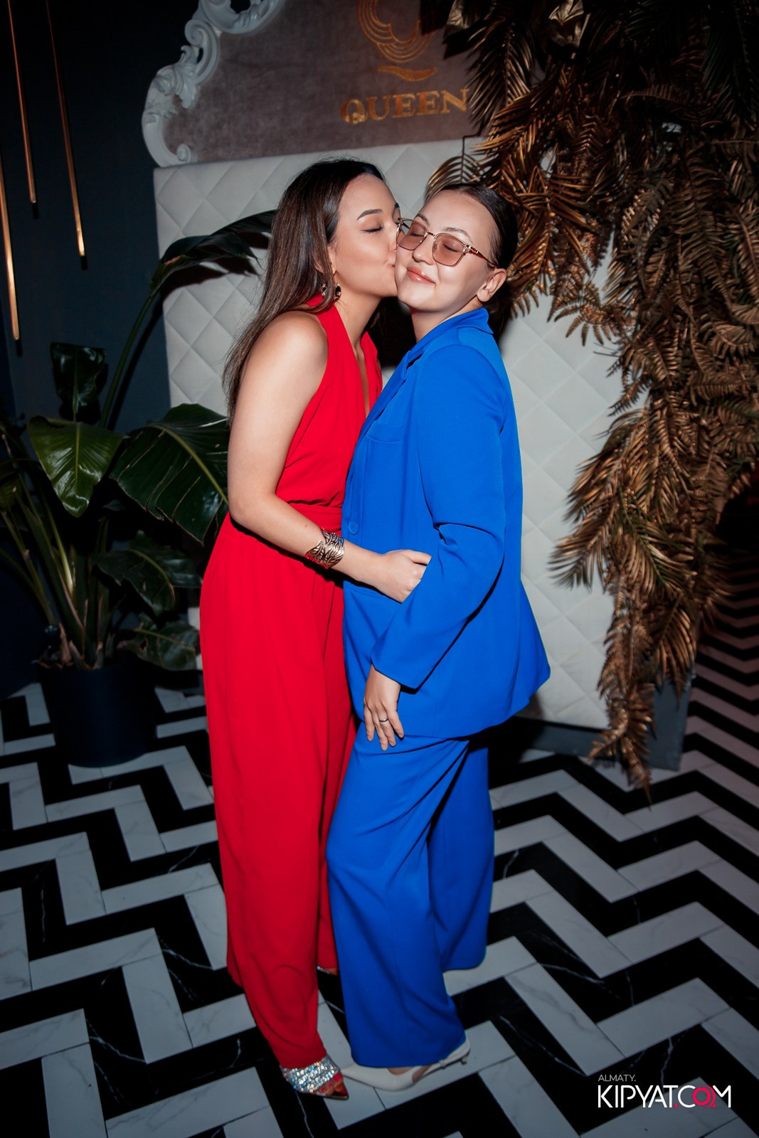 QUEEN. КИПЯТКОМ АЛМАТЫ!