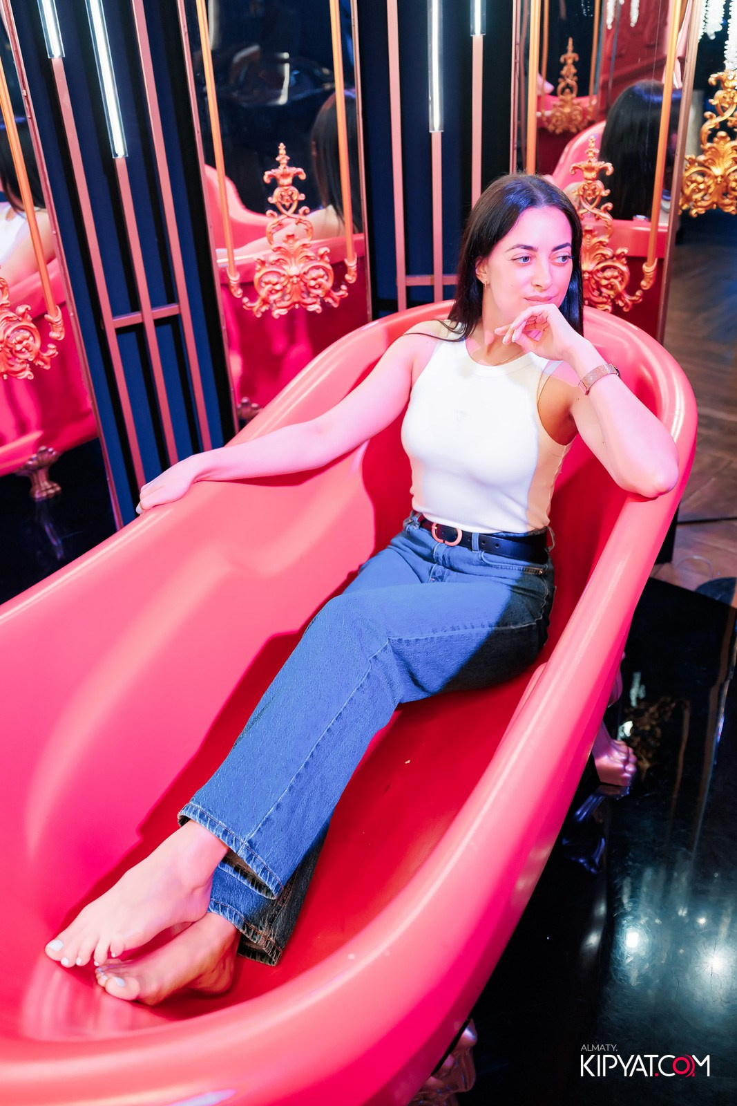 ЗАЯ, НА БИС. КИПЯТКОМ АЛМАТЫ!