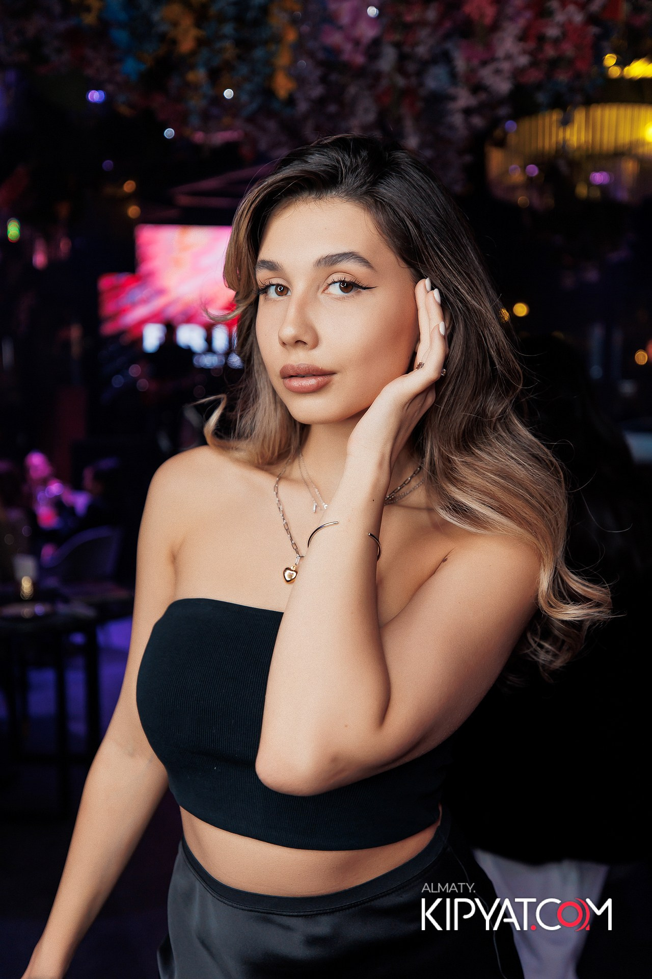 FRIENDS BAR & TERRACE. КИПЯТКОМ АЛМАТЫ! Фотосъемка мероприятий в Алматы