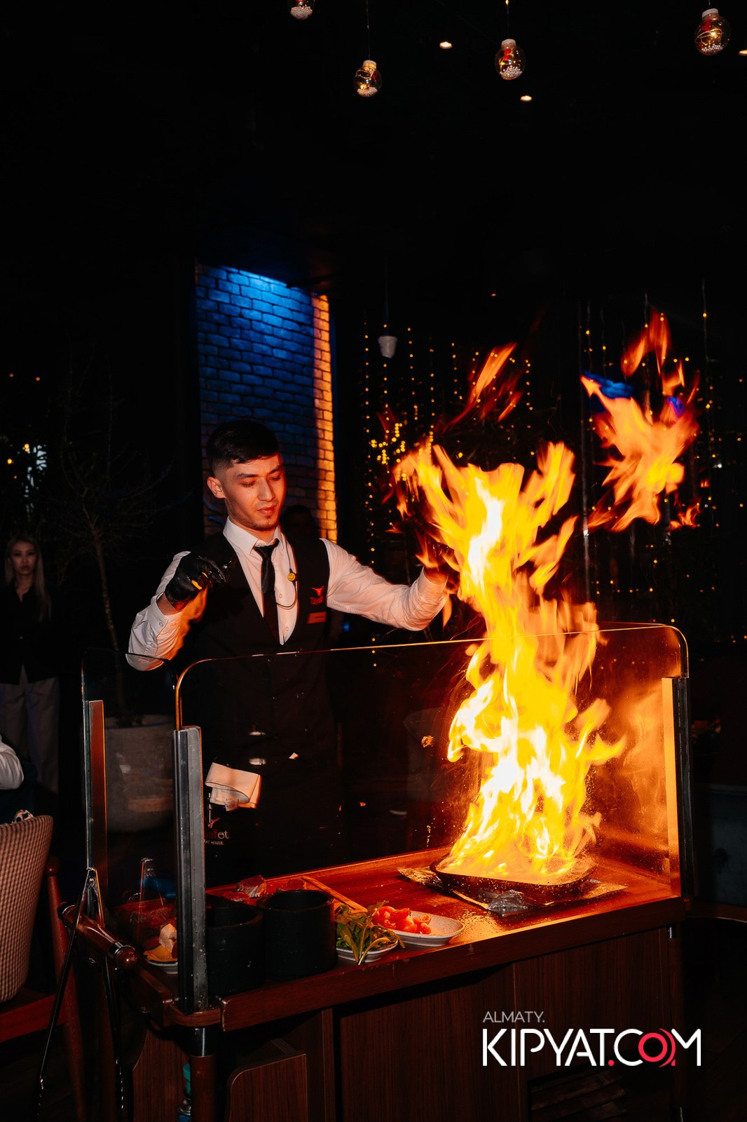 ZIYAFET MEAT HOUSE. КИПЯТКОМ АЛМАТЫ!