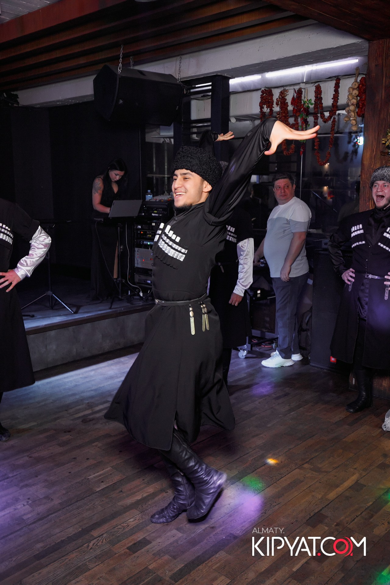 ВАХТАНГУРИ. КИПЯТКОМ АЛМАТЫ!