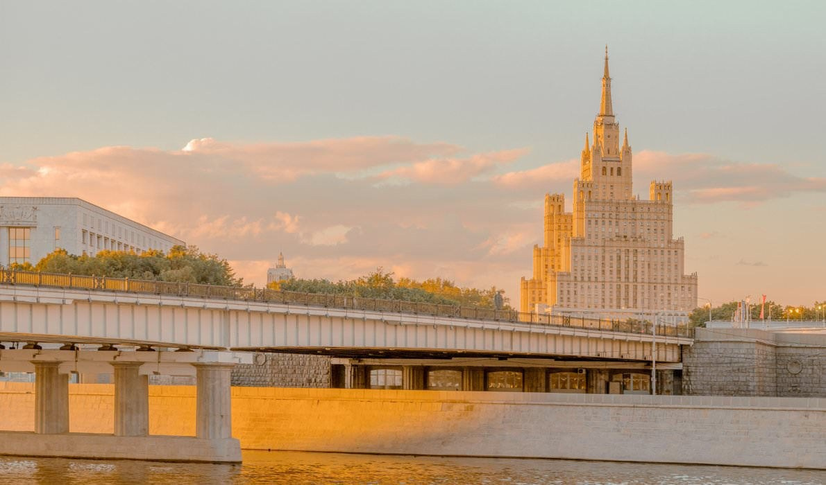 City Dreaming — personal project of photographer Vadim Sherbakov. Vadim Sherbakov Portfolio