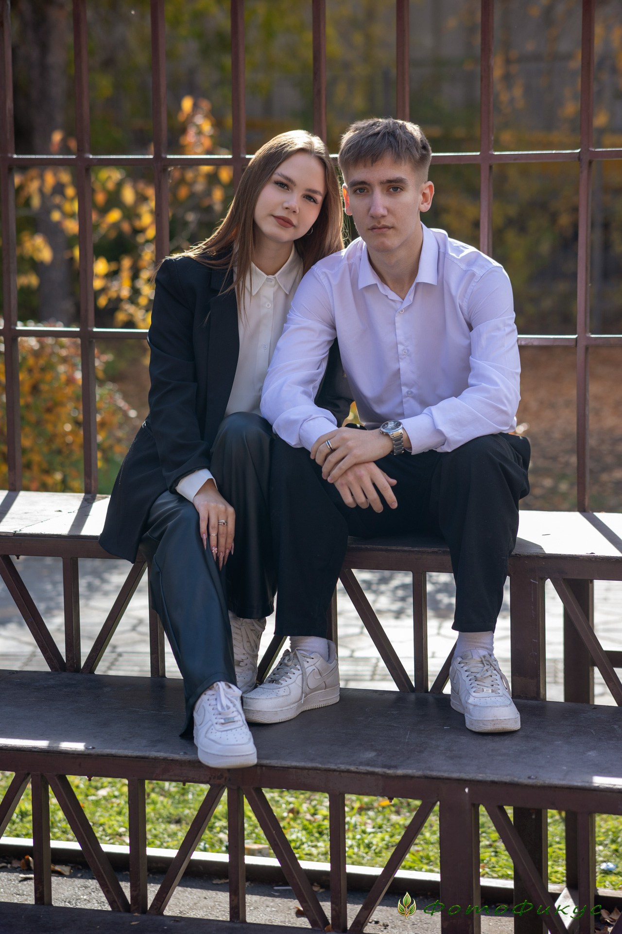 Старшеклассники. В школе, на улице. Фотографы Евгений и Екатерина. Фотофикус. Тюмень