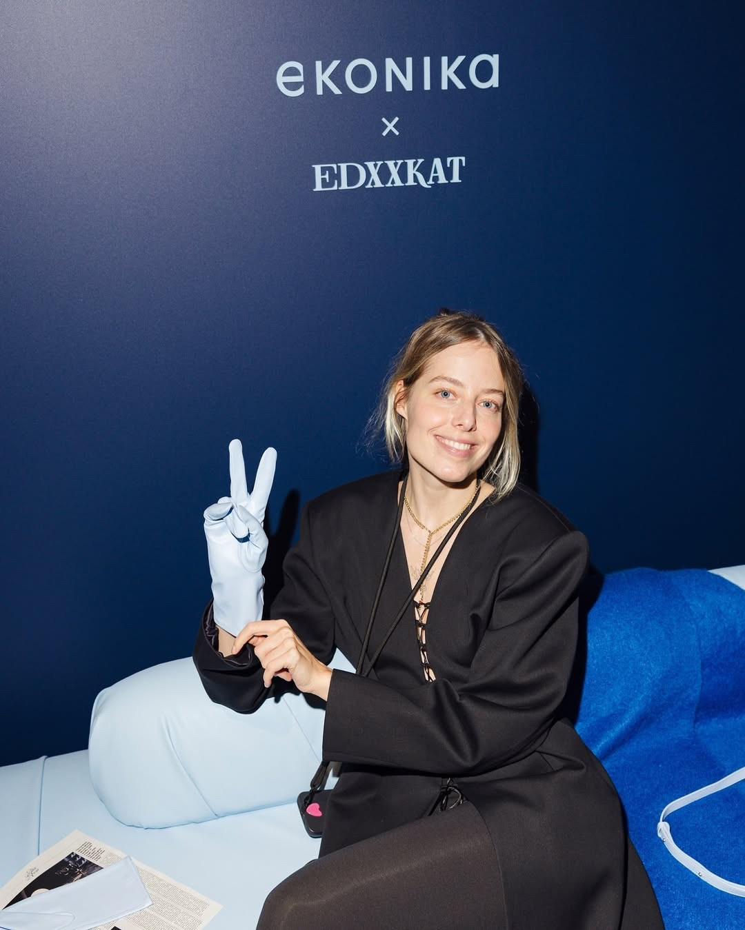 «Синяя комната» EKONIKA X EDXXKAT