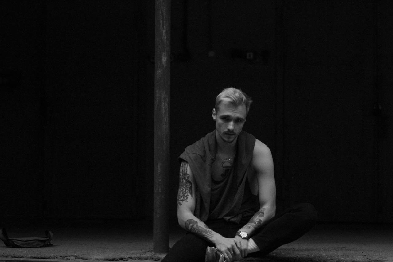 Контакты. Фотограф Паша Максимов