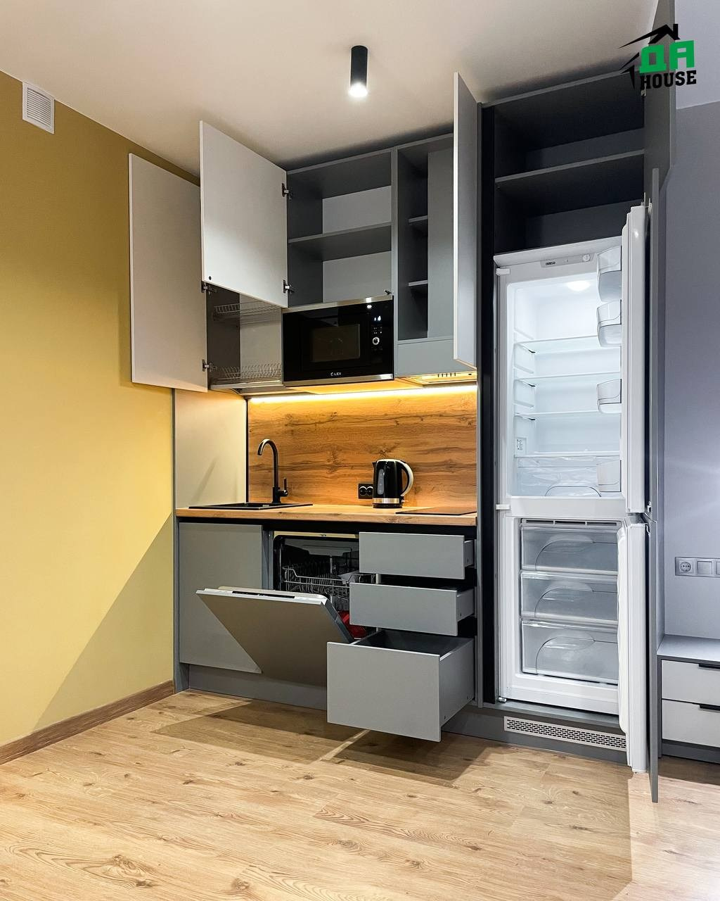 Компания Da House. Репортажный и портретный фотограф в Санктпетербурге. Видиосъемка мероприятий в Санкт-Петербурге