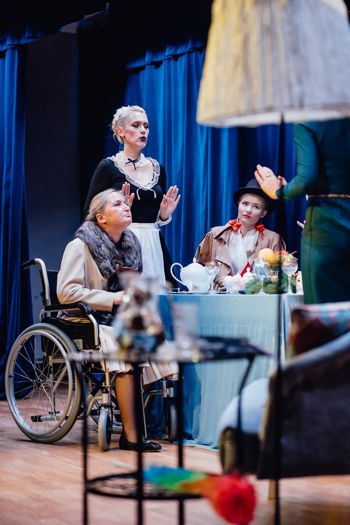 Театр Дом 8 Любящих женщин. Главная