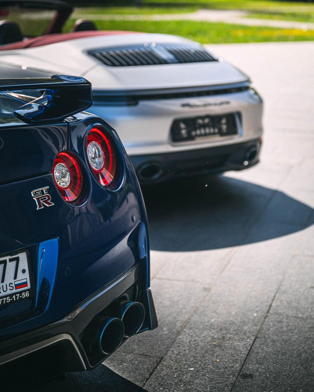 Porsche 911.992 Carrera 4 GTS vs Nissan GT-R. Автомобильный фотограф в Москве — Сидоров Дмитрий