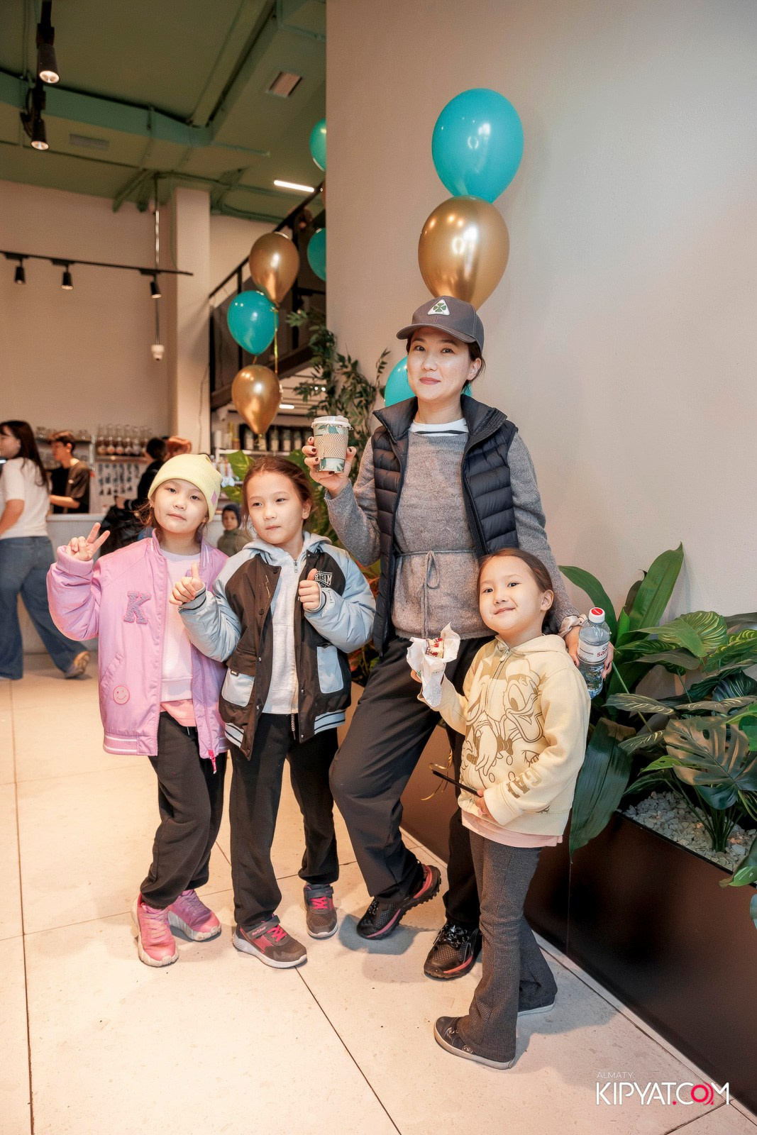 ОТКРЫТИЕ COFFEE SHAKE АСЫЛ ТАС. КИПЯТКОМ АЛМАТЫ!