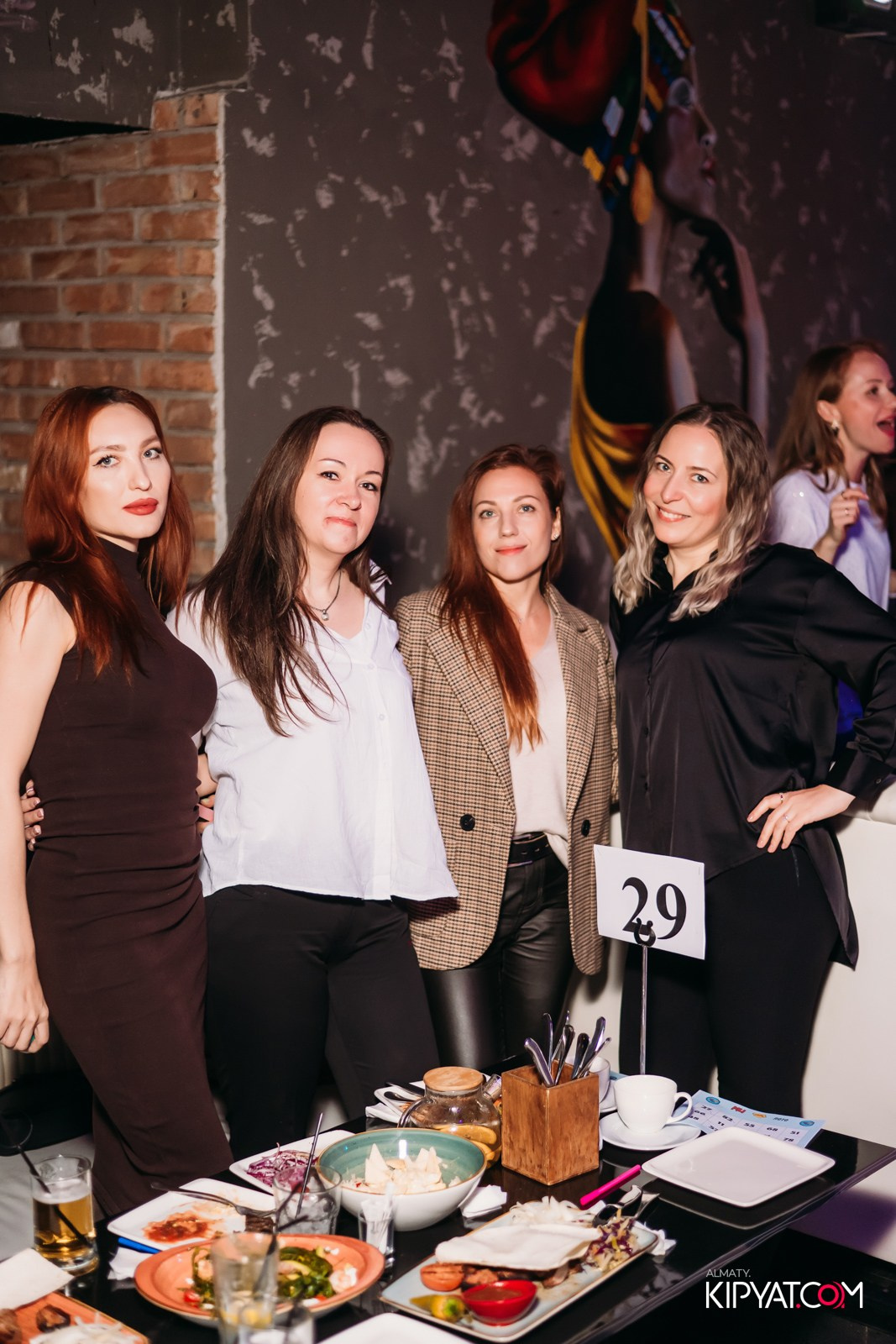 МУЗЫКАЛЬНОЕ ЛОТО В HIT RETRO. КИПЯТКОМ АЛМАТЫ!