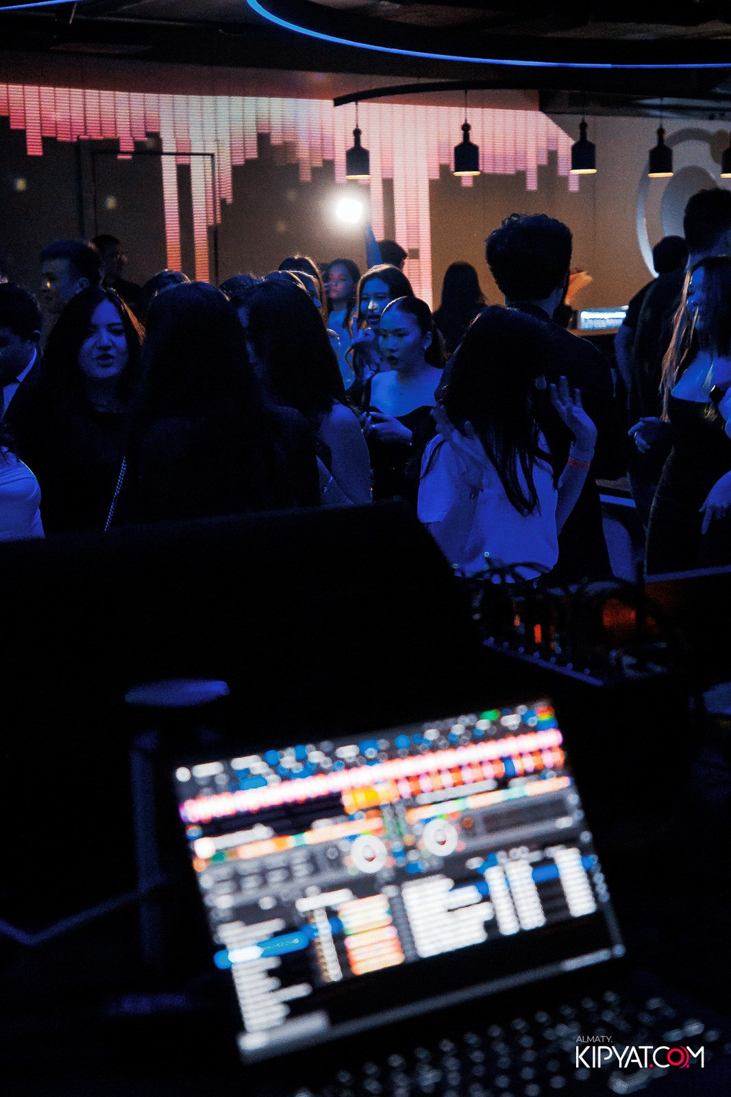 EVENT BAR. КИПЯТКОМ АЛМАТЫ!