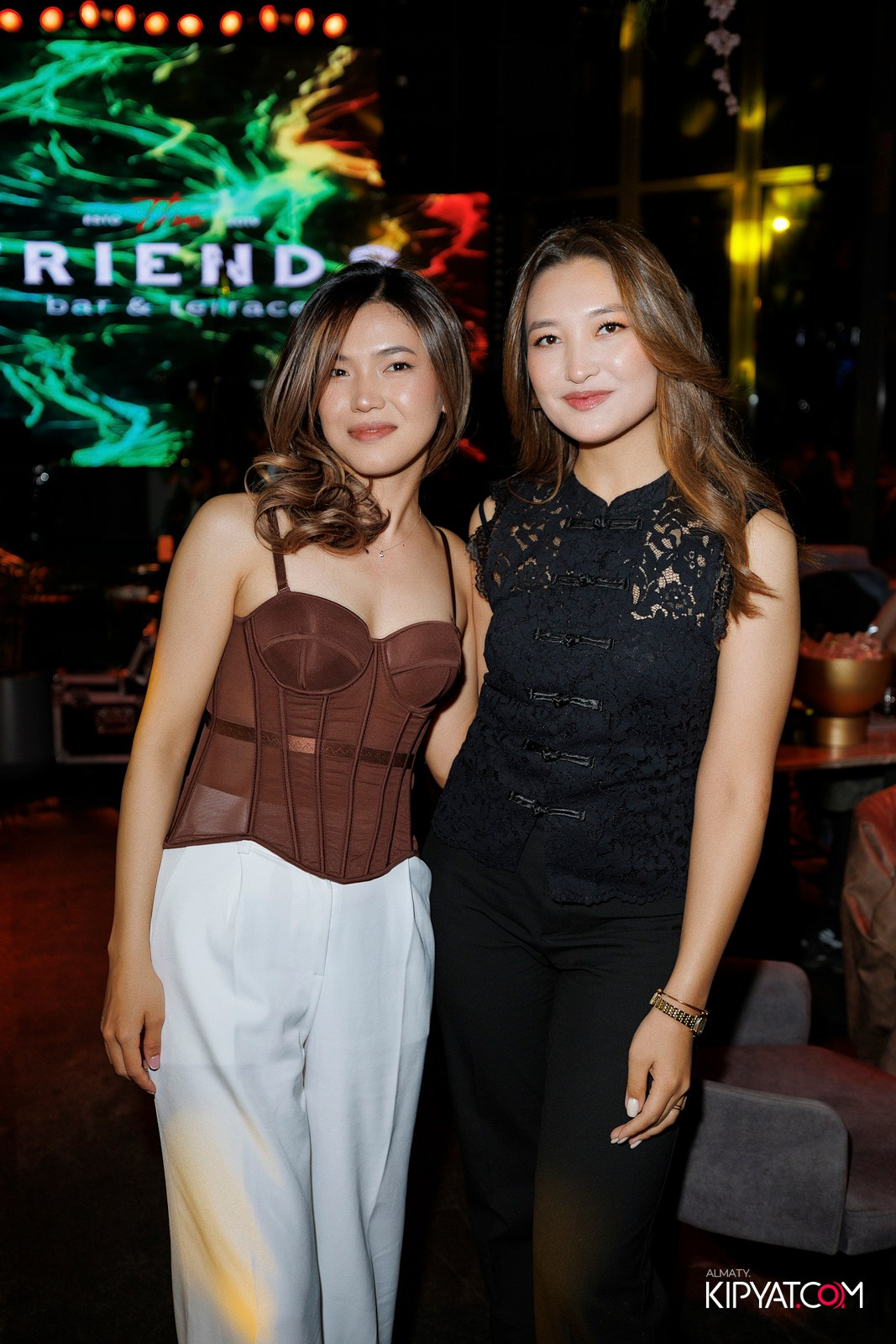 FRIENDS BAR & TERRACE. КИПЯТКОМ АЛМАТЫ! Фотосъемка мероприятий в Алматы